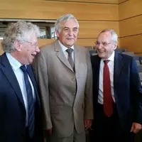 Jacques Barrot à droite ici avec ses deux successeurs à la Présidence du Conseil Général de Haute-Loire, Gérard Roche puis Jean-Pierre Marcon.