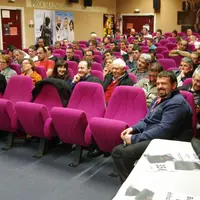L’assemblée générale nocturne a attiré un grand nombre d’adhérents et d’élus. En tout, environ 80 personnes étaient présentes.