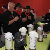 Séance de dégustation pour les 18 bouillons en compétition.