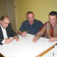 Jean Julien Deygas JA 43, Gilbert Guignand et Yannick Fialip FDSEA, font le point.