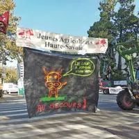 Manifestation contre le loup à Chamberry