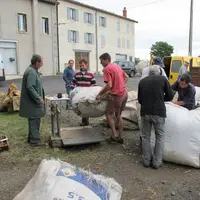S’inscrire au 04 71 02 60 44 avant le 31 août.