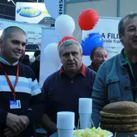 À droite le président de la nouvelle interprofession cunicole, 
Guy Camboulives.