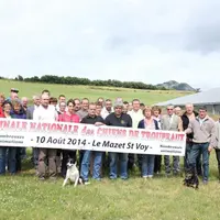 Organisateurs et partenaires réunis derrière la banderole à l’occasion de la conférence de presse de mercredi 2 juillet.