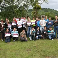 Les classes de 4eme et de 3eme SEGPA du collège La Chartreuse Paradis avec leur prix.