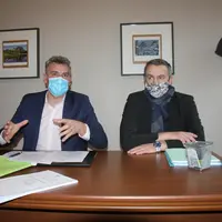 Jean Pierre Vigier député de haute-Loire présente le contenu du rapport de la mission d'information relative aux Chambres d'agriculture, en présence d