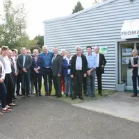 La fromagerie est installée au Mazet, dans la zone d’activité du Rioutord.