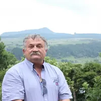 Président de ROM Sélection, Jean-Luc Chauvel assure d’autres présidences toujours dans ce milieu de l’élevage ovin : Fedatest, Races de France, Geneva