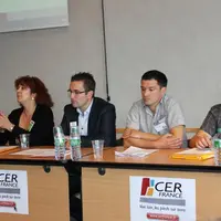 Michelle Delsuc (à gauche) présidente de CERFRANCEAlliance Massif Central a présenté avec les référents de l’atelier «veille économique» le cahier des