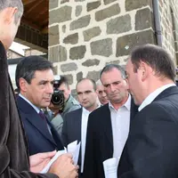 François Fillon en discussion avec les responsables professionnels agricoles.