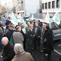 Les forestiers privés se sont associés à cette action syndicale initiée par la FDSEA-JA. Devant la DDT, agriculteurs et forestiers ont expliqué la sit