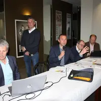 De gauche à droite : Bruno LeCharte, Damien Garnier, Jérôme Aubert, Jean-Michel Javelle, Jean-Paul Picquendar et Rémi Broncy, président de la section