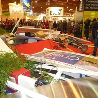 Le stand du Cniel au Space dévasté par des manifestants.