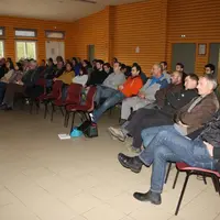Agriculteurs et forestiers du secteur de St Christophe/Dolaizon sont venus s’informer 
sur la gestion du bois bocager.