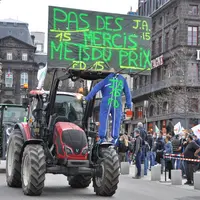 Mobilisation 25 mars à Clermont : tracteur