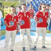Aux côtés des vainqueurs de l’étape d’Aurillac, Thierry Leymarie (Nenes events), à gauche, s’est réjouit du succès des Masters.
