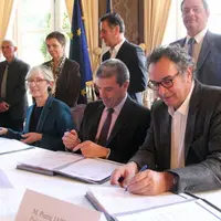 Pierre Jarlier, président des maires du Cantal, a préféré parler de signature d’une “nouvelle convention”, plutôt que d’“avenant”. 