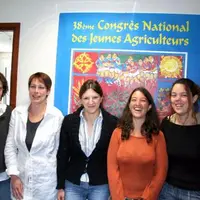L’équipe administrative des JA du Cantal : de gauche à droite, Isabelle Ortéga, Céline Rodier, Virginie Sainte-Marie, Sonia Bennani qui passe le relai