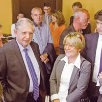 Les deux sénateurs réélus, à la proclamation des résultats, en préfecture.