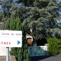 Une épidémie de variant delta au Covid 19 s'est propagée très rapidement au sein de l'Ehpad de Saignes sans origine identifiée. Les visites ont été ma