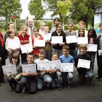 Les CM2 de Crandelles, vainqueurs du premier rallye mathématique du Cantal, ont gagné un séjour à Vulcania.