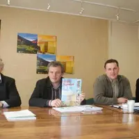 Michel Lacoste (au centre), entouré de Bruno Clouet (à gauche), Laurent Lours et Jean Vigier.