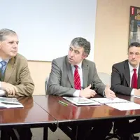 Après avoir tiré un bilan positif d’une action conduite en étroite collaboration avec ses deux vice-présidents, V. Descœur passe la main.