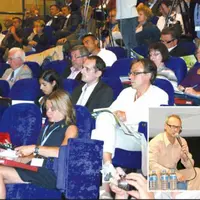 S. Pilicer (président fondateur de RuraliTic) et V. Berberian (AMRF) ont présenté l’enquête sur le très haut débit et les élus ruraux.