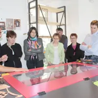 Découpeuse vinyl et imprimante 3D : des machines-outils qui ouvrent le champ des possibles.