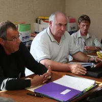 Claude Roustan aux côtés de Daniel Marfaing, président de la Fédération des pêcheurs du Cantal.