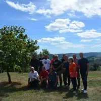 Une partie des associés réunis à Lacapelle-del-Fraisse, qui accueille les machines nécessaires à la valorisation et la transformation de la châtaigne.