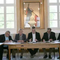 Les différents acteurs cantaliens réunis autour des membres de la commission nationale d’homologation.