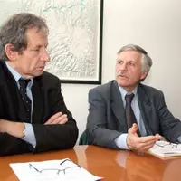 Lucien Bourgeois (à droite) participait lundi 27 novembre à une session de la Chambre d’agriculture.