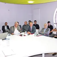 Autour de la table du télécentre, le point sur le télétravail, une démarche porteuse d’avenir.