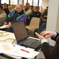 Des réunions de secteur avant l’assemblée générale plénière, animées par Jean-Luc Doneys (premier plan).