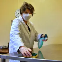 Le déconfinement progressif va nécessiter de s’accoutumer à de nouveaux gestes barrières et une hygiène accrue.