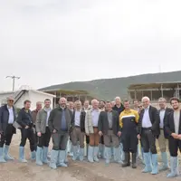 Les membres du conseil d’administration du Sommet de l’élevage ont visité plusieurs sites de production laitière et d’engraissement. Ici à Tire, en co