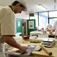 La grande majorité des entreprises cantaliennes n'ont "pas de question à se poser, soutient le préfet. Elles bénéficient du bouclier tarifaire, comme
