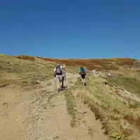 La randonnée, l'activité plébiscitée par les vacanciers dans le Cantal.