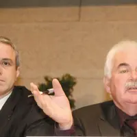 Le préfet du Cantal, Paul Mourier (ici aux côtés du président de la FDCC, Jean-Pierre Picard) maîtrise parfaitement le sujet.