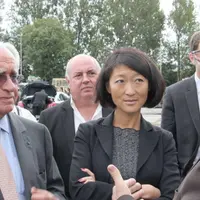 La ministre a visité des entreprises cantaliennes en attente du déploiement du très haut débit, ici guidée par Marcel Matière. 