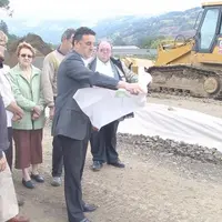 Jeudi dernier, les élus du pays de Murat et leur président, Bernard Delcros, ont visité le chantier du futur Parc d’activité intercommunal qui devrait