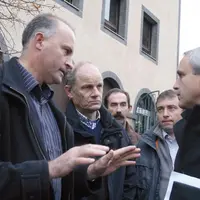 À gauche, Patrick Escure lors d’une récente manifestation à Saint-Flour (lors du congrès de l’Anem).