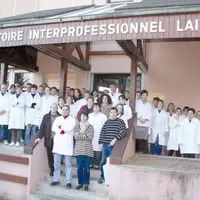 L’ensemble du personnel unanime réclame des explications à son conseil d’administration.