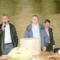 La venue de Dacian Ciolos à Bassignac en 2014 : un temps fort de l'action syndicale portée par les responsables du Massif central.