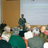 Beaucoup d'élus communaux et départementaux ont participé au débat.