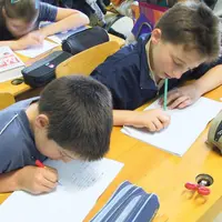 L’équipe municipale s’était clairement positionnée pour la semaine de 4,5 jours, prévoyant la scolarisation des enfants le mercredi matin.  La majorit