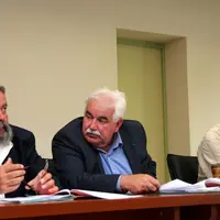 De gauche à droite : Jean Nicolaudie, directeur ; Jean-Pierre Picard, président ; Didier Lamberet, chef du service technique.