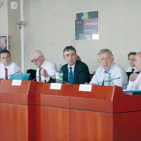 Vincent Descœur à l’opposition : “Le Cantal peut et sait équilibrer son budget jusqu’en 2014, et sans doute au-delà”.