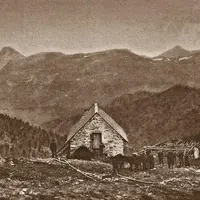 Le buron est un patrimoine bâti qui ne doit pas faire oublier le patrimoine immatériel : la mémoire, le savoir-faire, la langue...